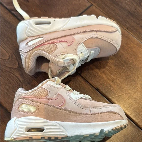 Nike Kids Pink Airmax Sneakers GUC 6c - Picture 5 of 8